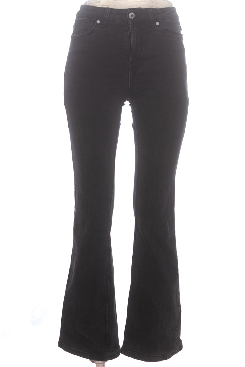 Pantalones color Negro - MNG