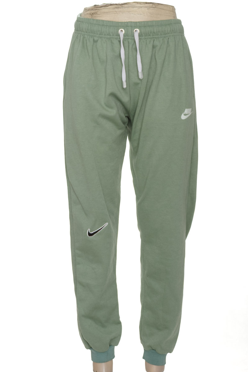 Ropa Deportiva color Verde - Closeando