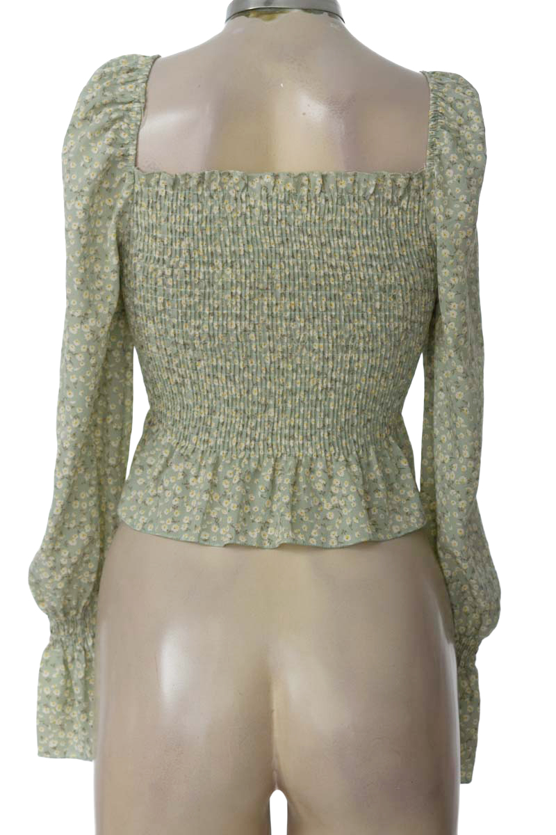 Top / Camiseta color Verde - Yaostar