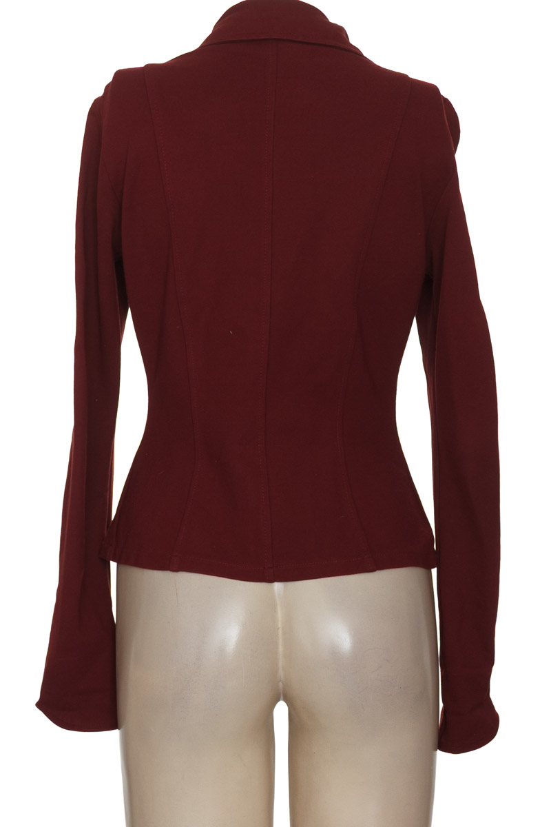 Chaqueta / Abrigo color Vinotinto - Closeando