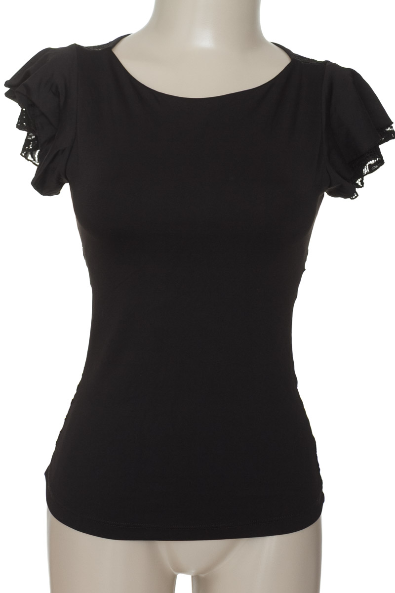 Top / Camiseta color Negro - Studio F
