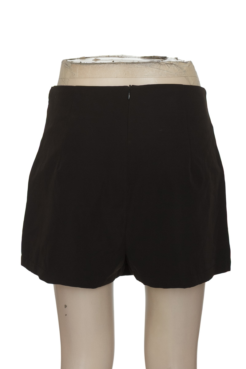 Short color Negro - Closeando