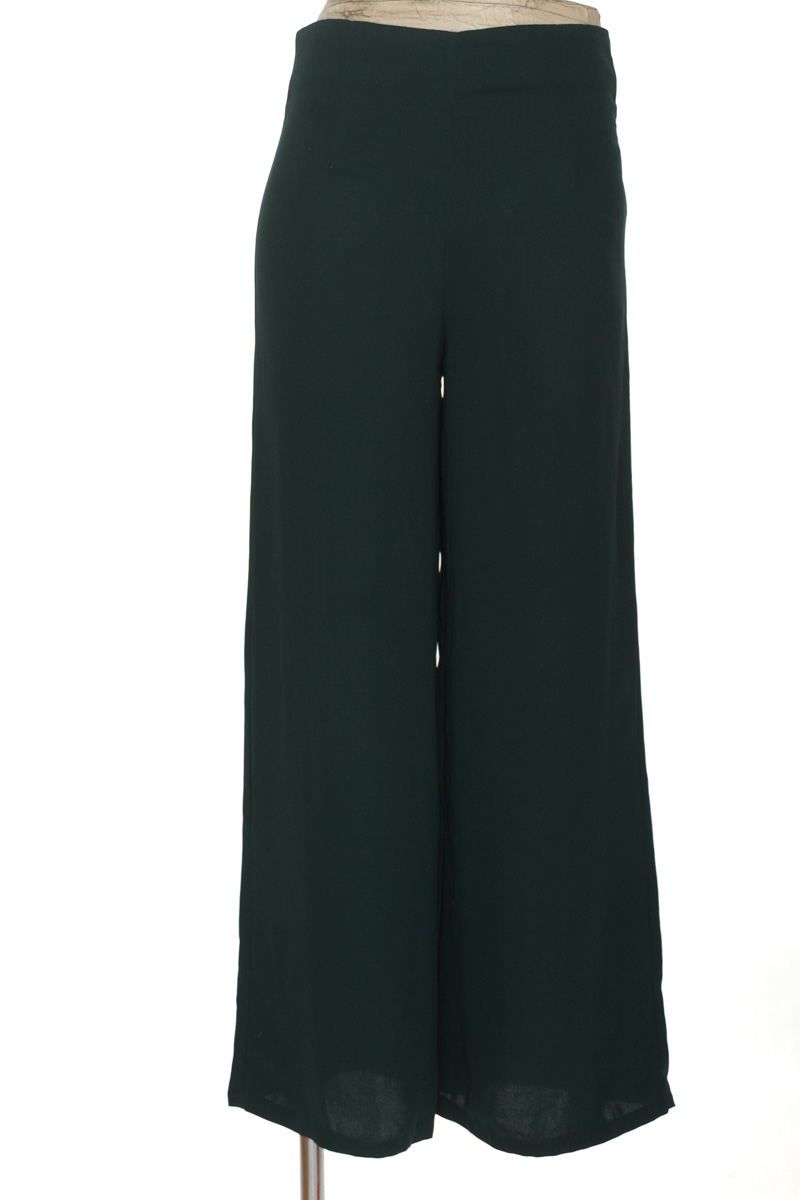Pantalones color Verde - Petunia