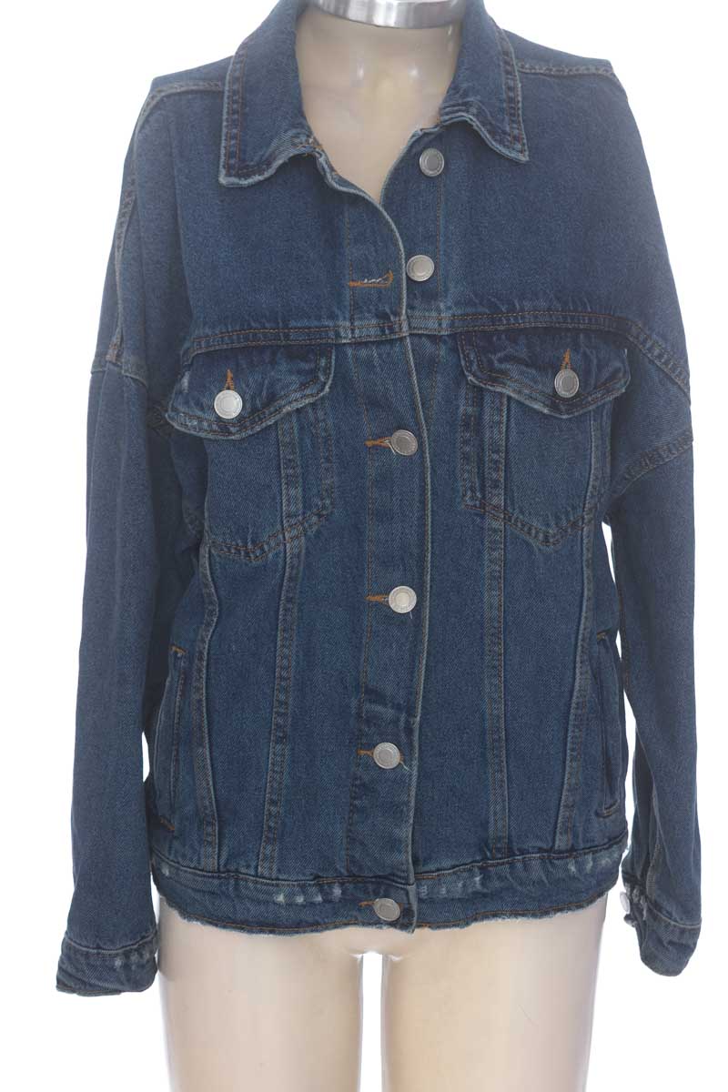 Chaqueta / Abrigo color Azul - Bershka