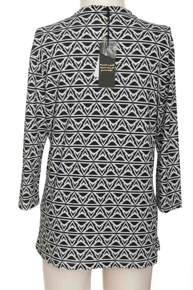 Blusa color Negro - Southland