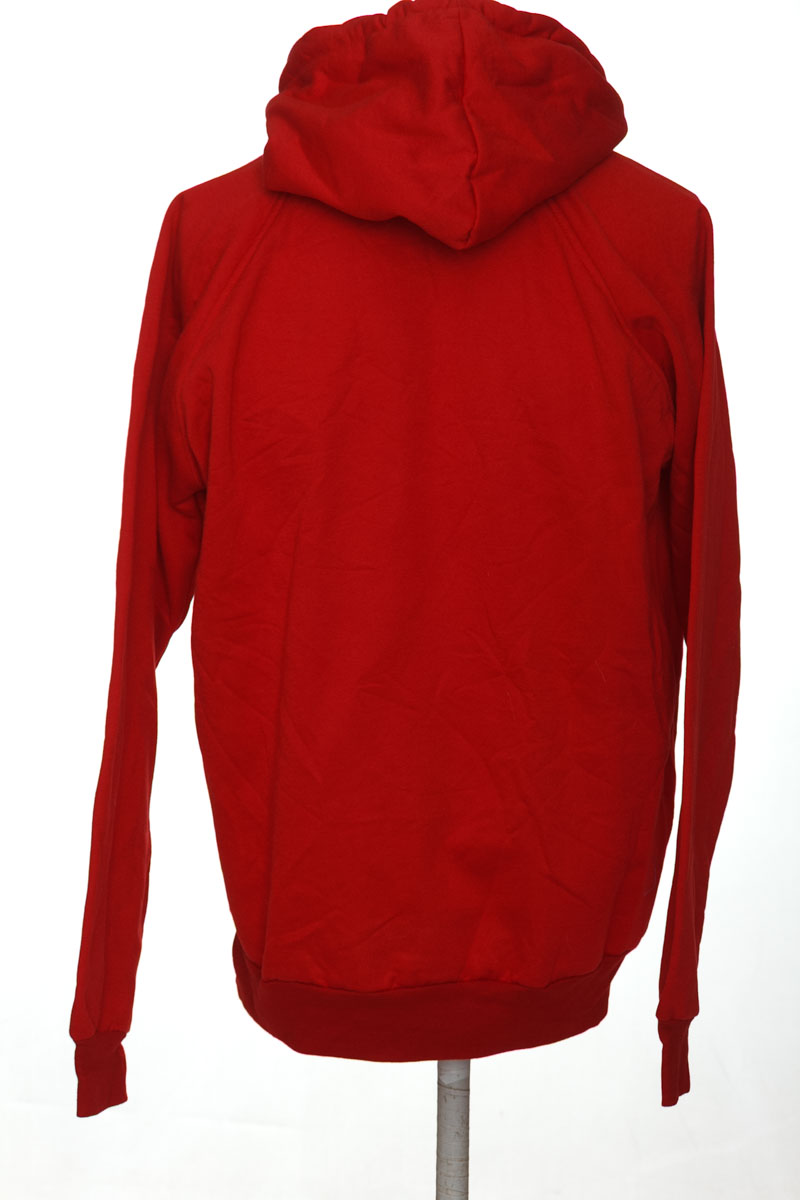 Sweater color Rojo - Closeando