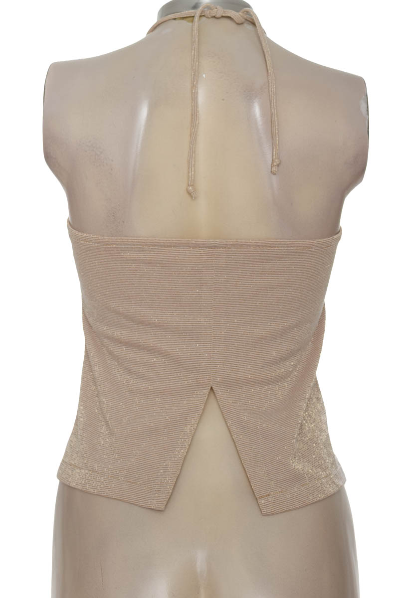 Top / Camiseta color Beige - Closeando