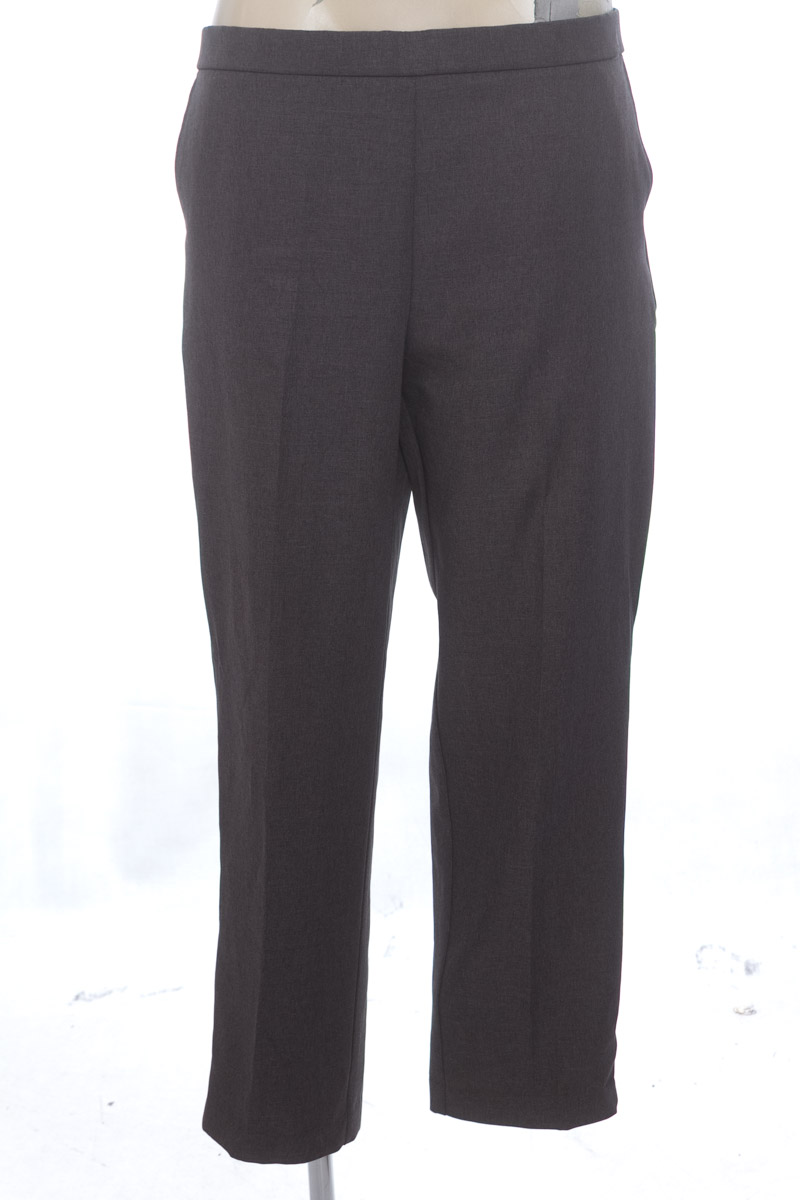 Pantalones color Gris - Briggs New York