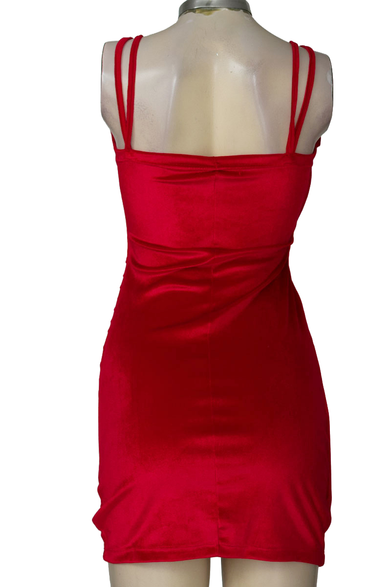 Vestido / Enterizo color Rojo - Closeando