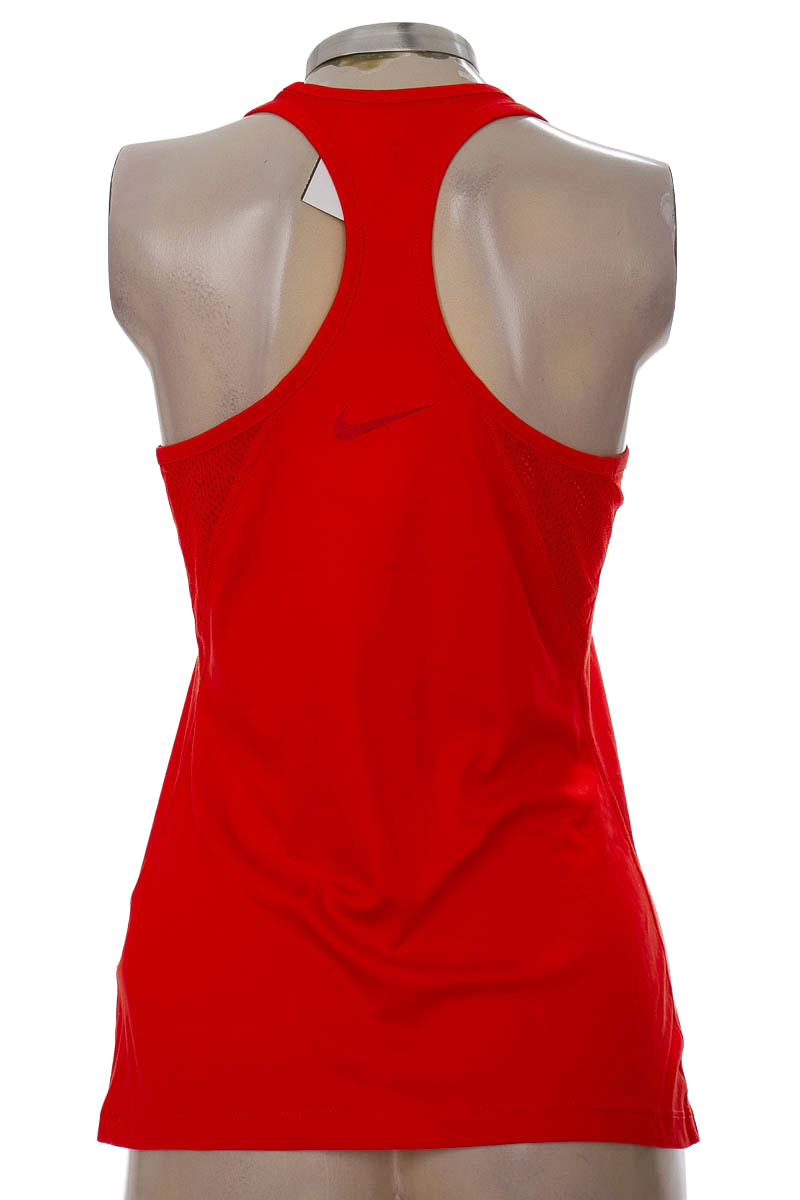 Ropa Deportiva / Salida de Baño color Rojo - Nike