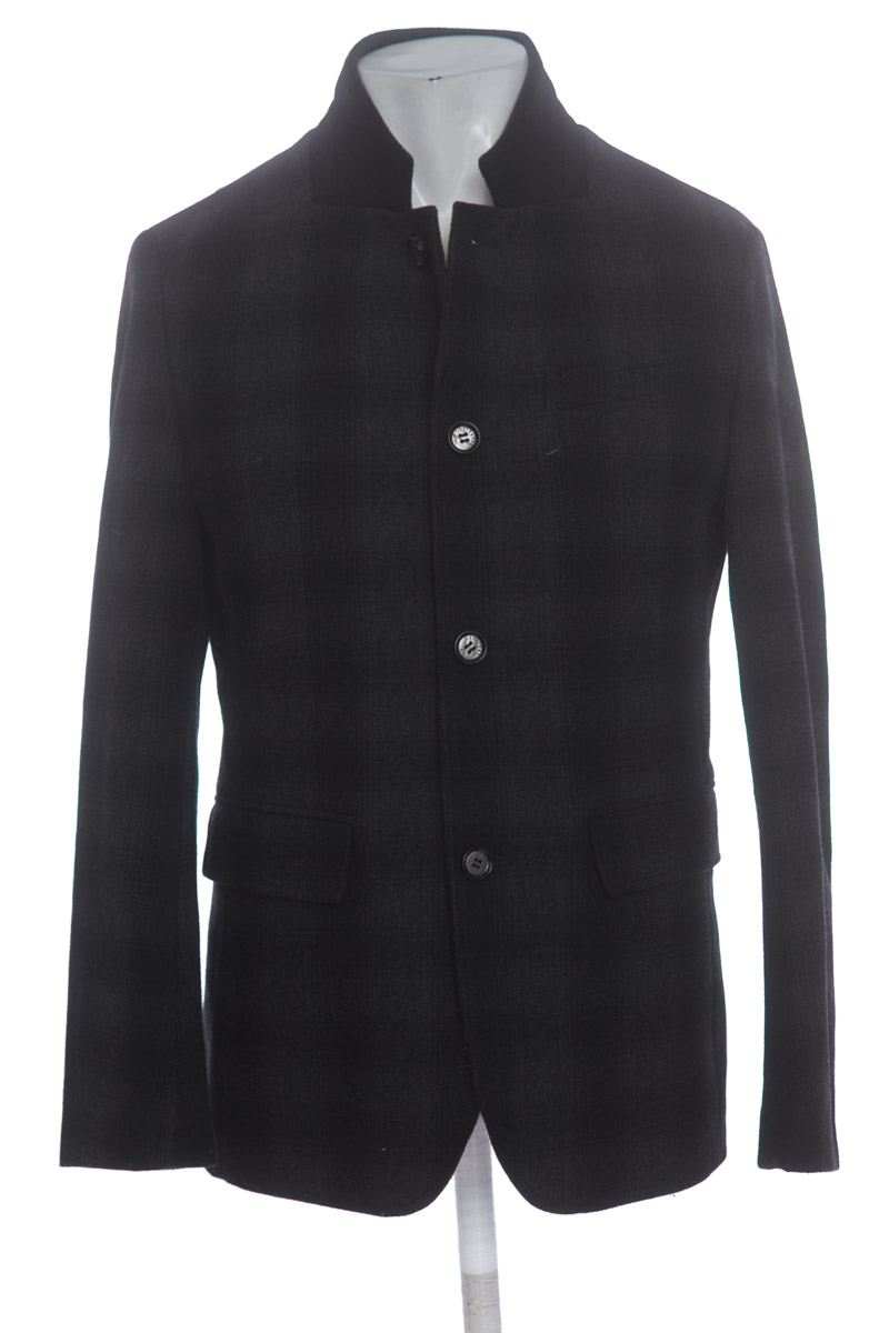 Chaqueta color Negro - Closeando