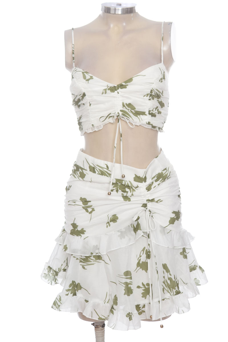 Vestido / Enterizo color Blanco - SCARSA
