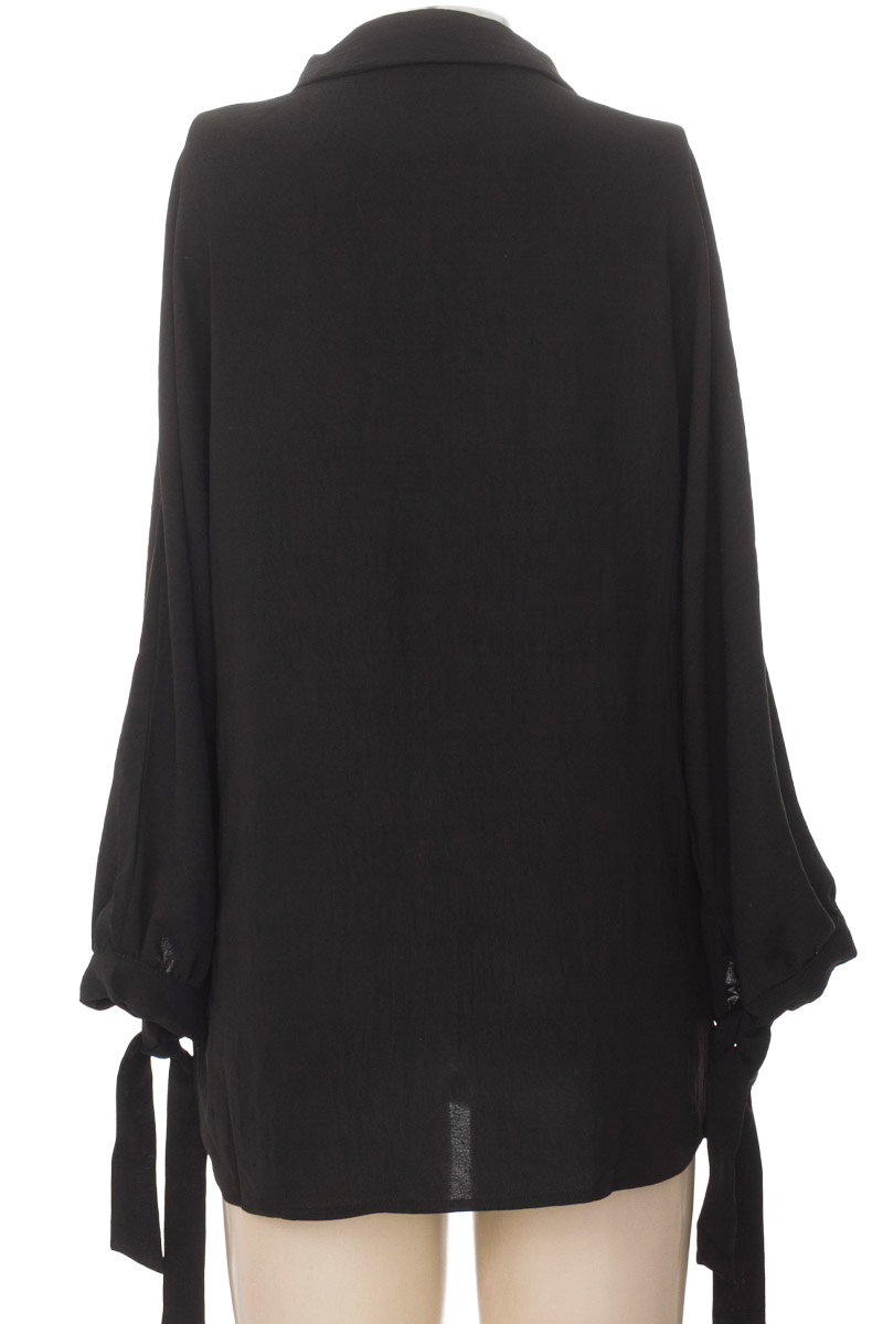 Blusa color Negro - Only you