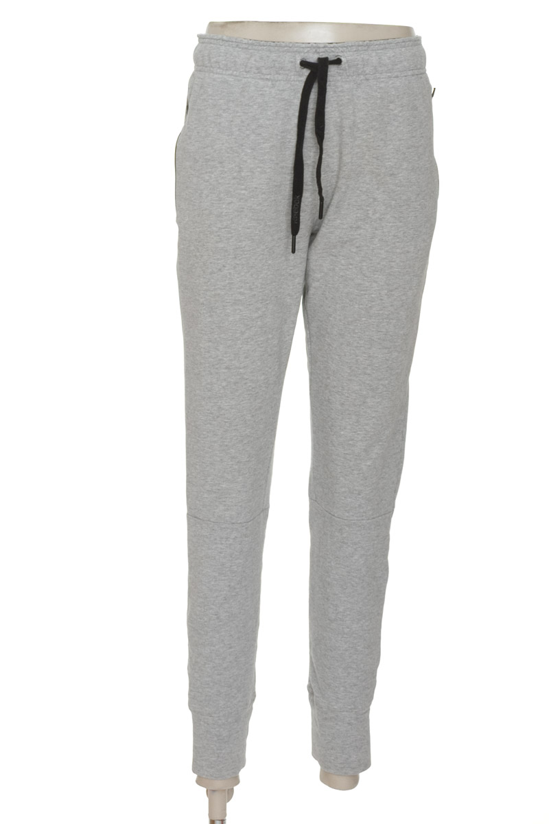 Ropa Deportiva color Gris - Reebok
