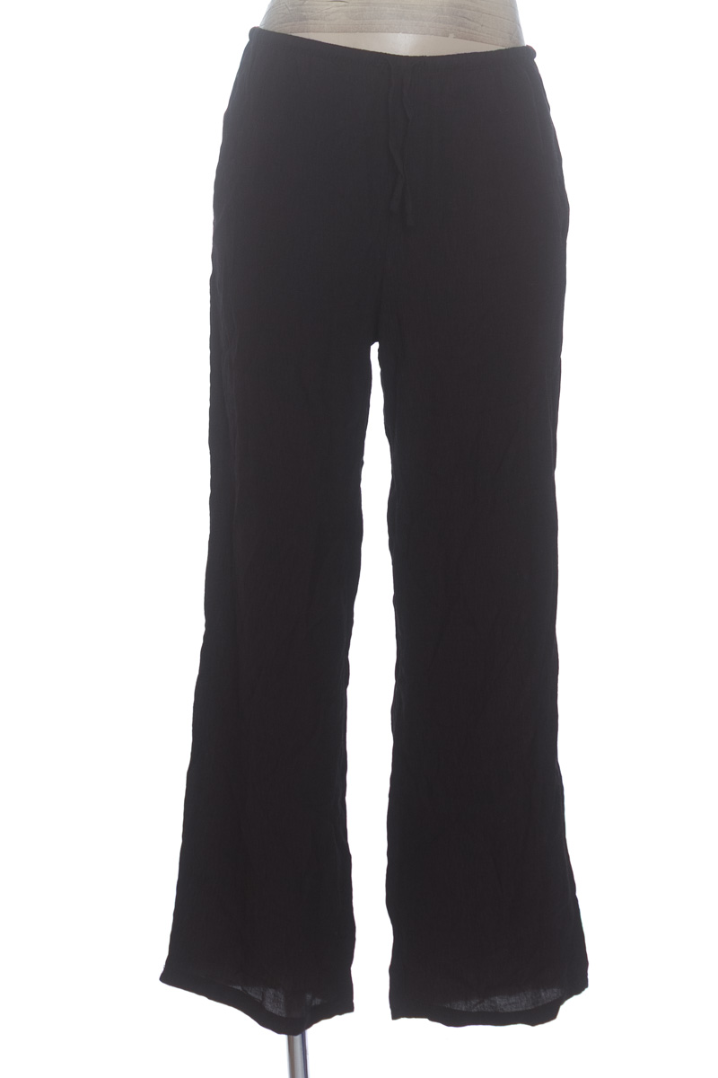 Pantalones color Negro - Divided by H&M