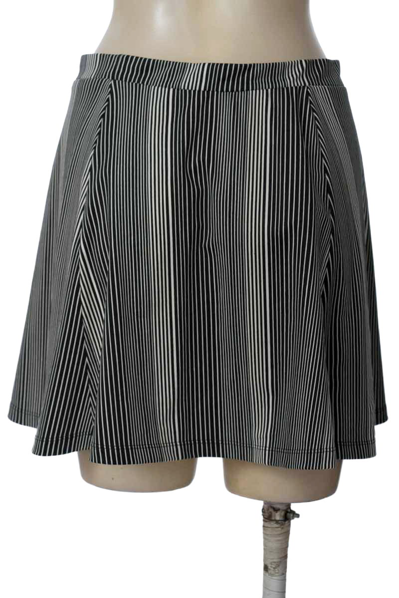 Falda color Negro - Seven Seven