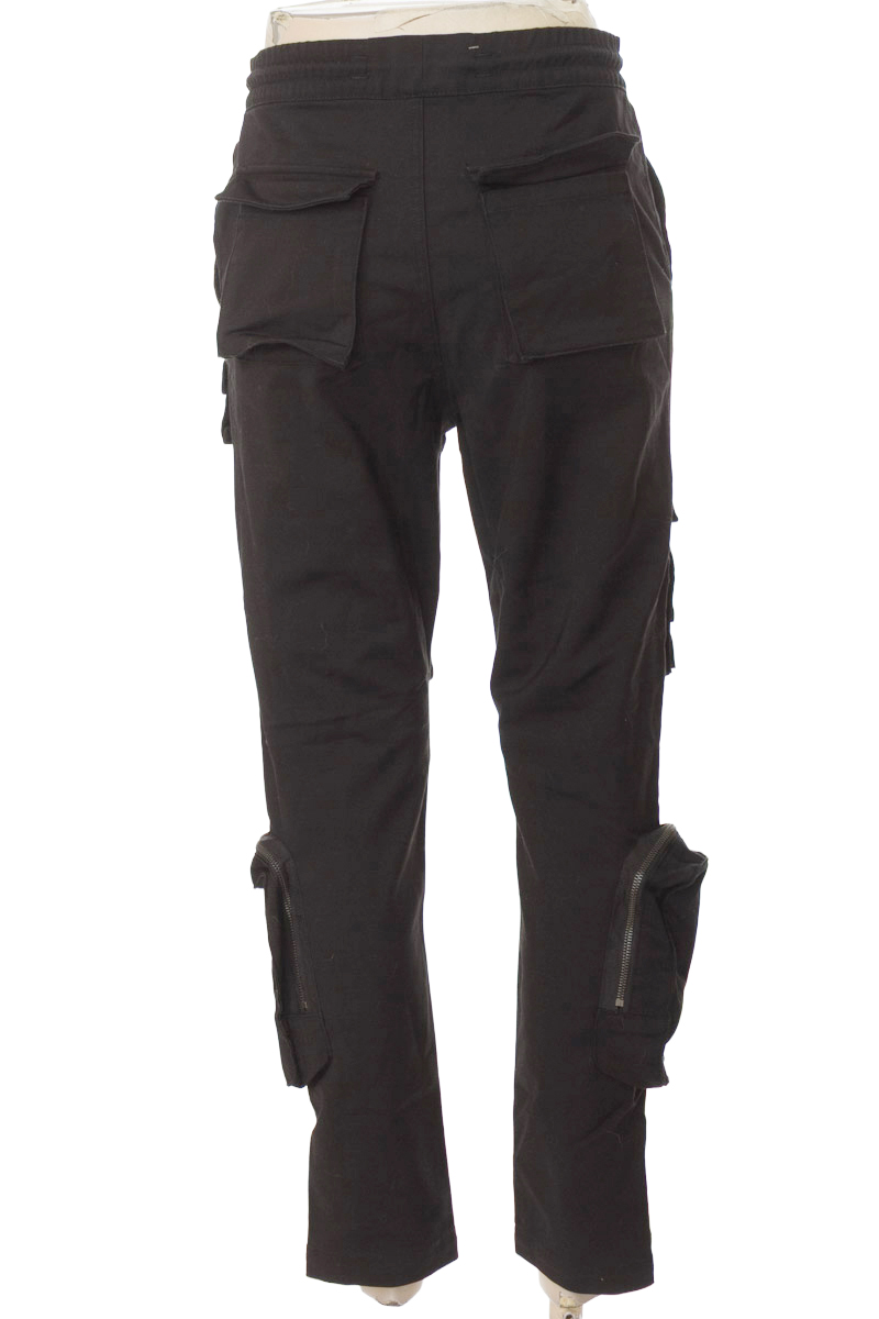 Pantalón color Negro - Bershka