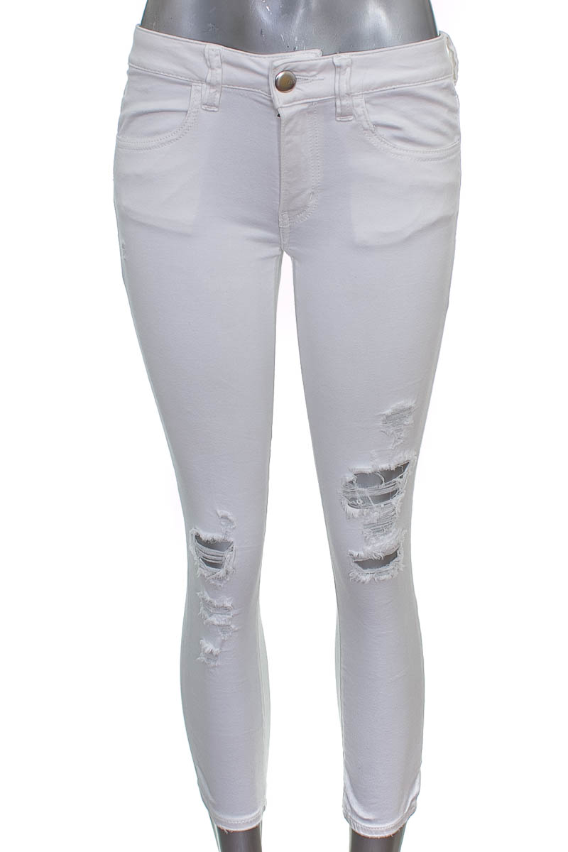 Pantalón color Blanco - American Eagle | Closeando ®