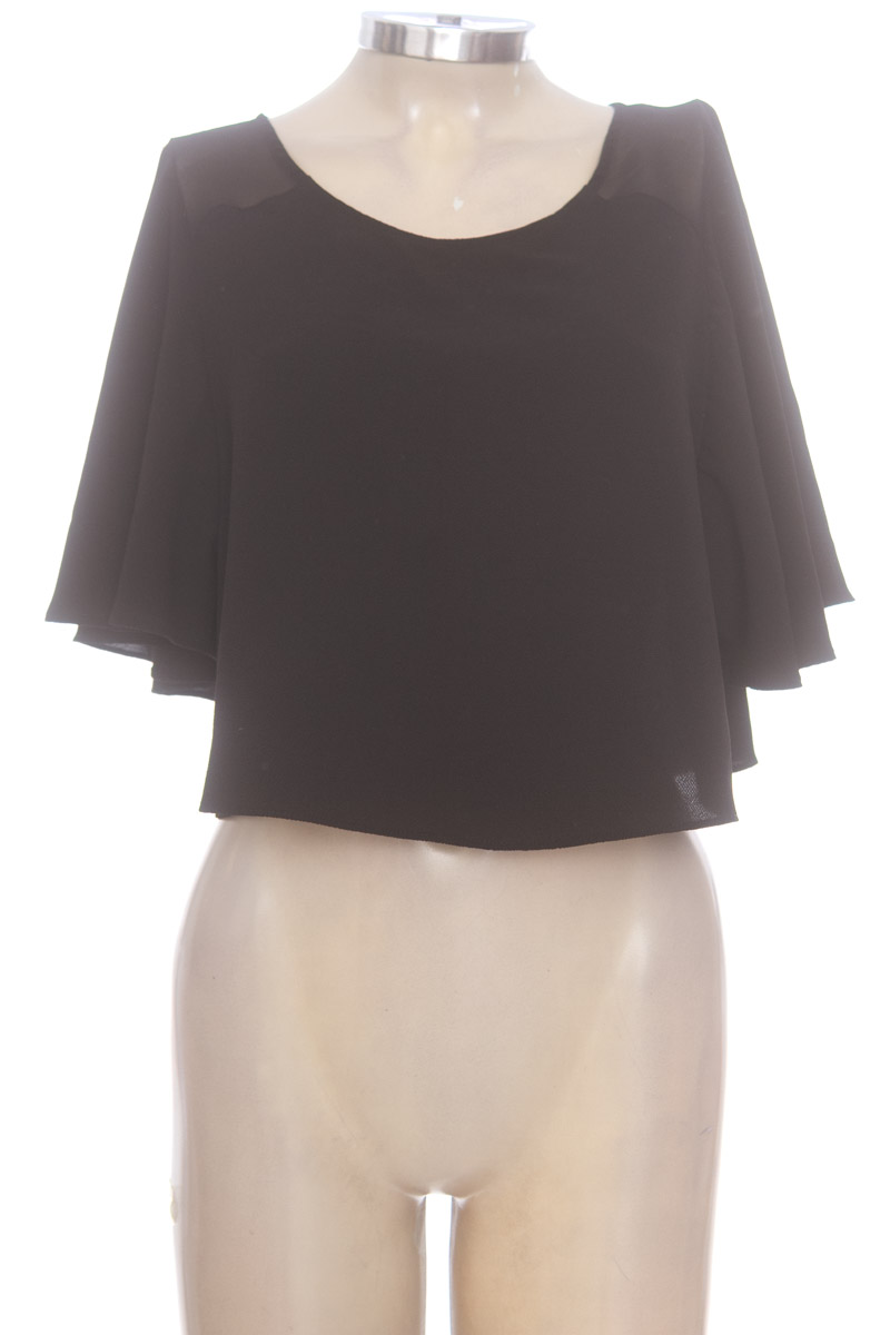 Blusa color Negro - Closeando