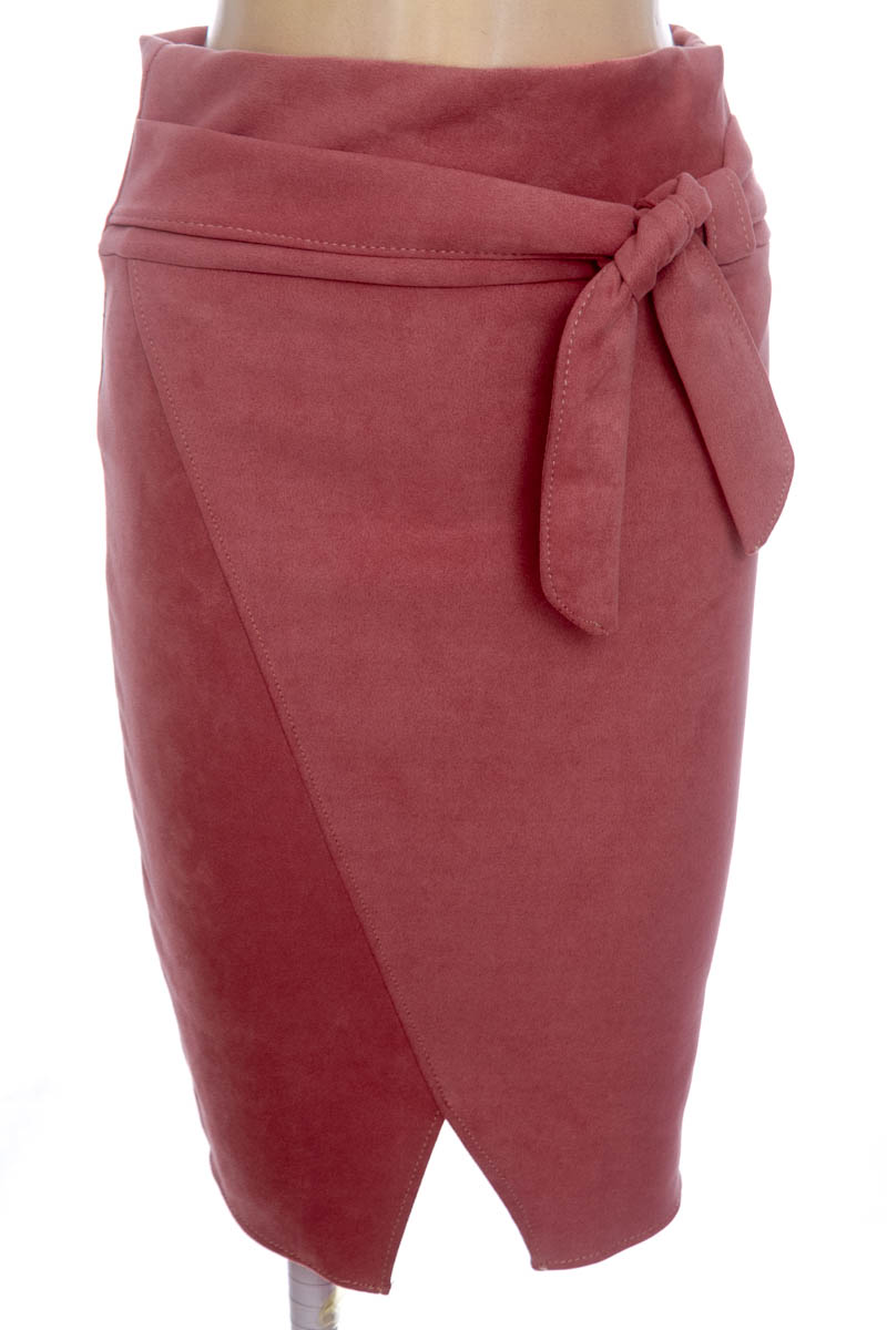Falda color Rosado - Closeando