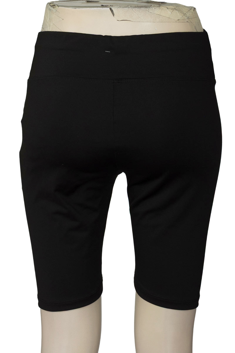 Ropa Deportiva / Salida de Baño color Negro - Monaco