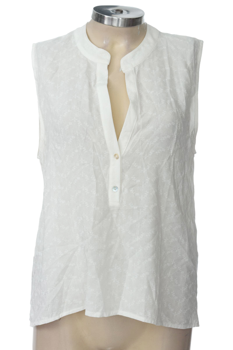 Top / Camiseta color Blanco - University Club