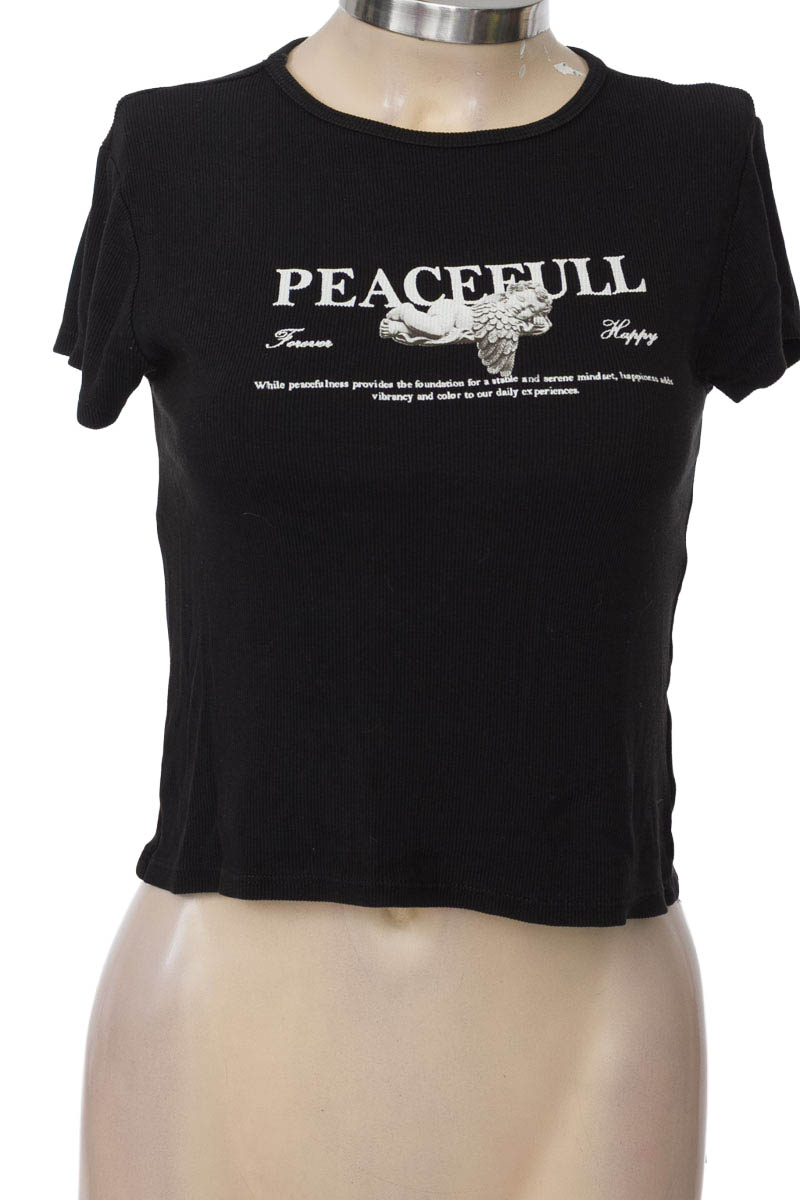 Top / Camiseta color Negro - Koaj