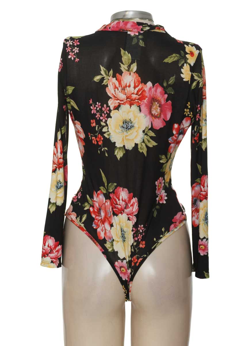 Top / Camiseta color Negro - Moradina