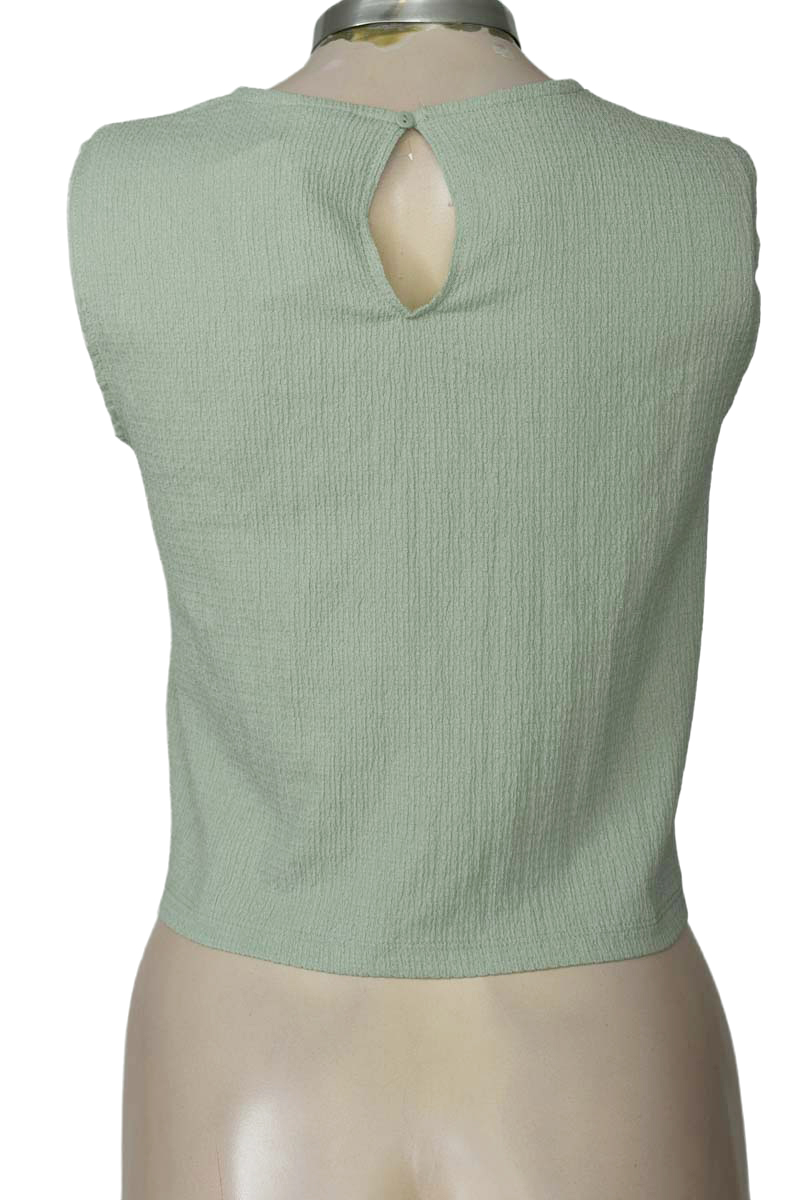 Top / Camiseta color Verde - Divided by H&M