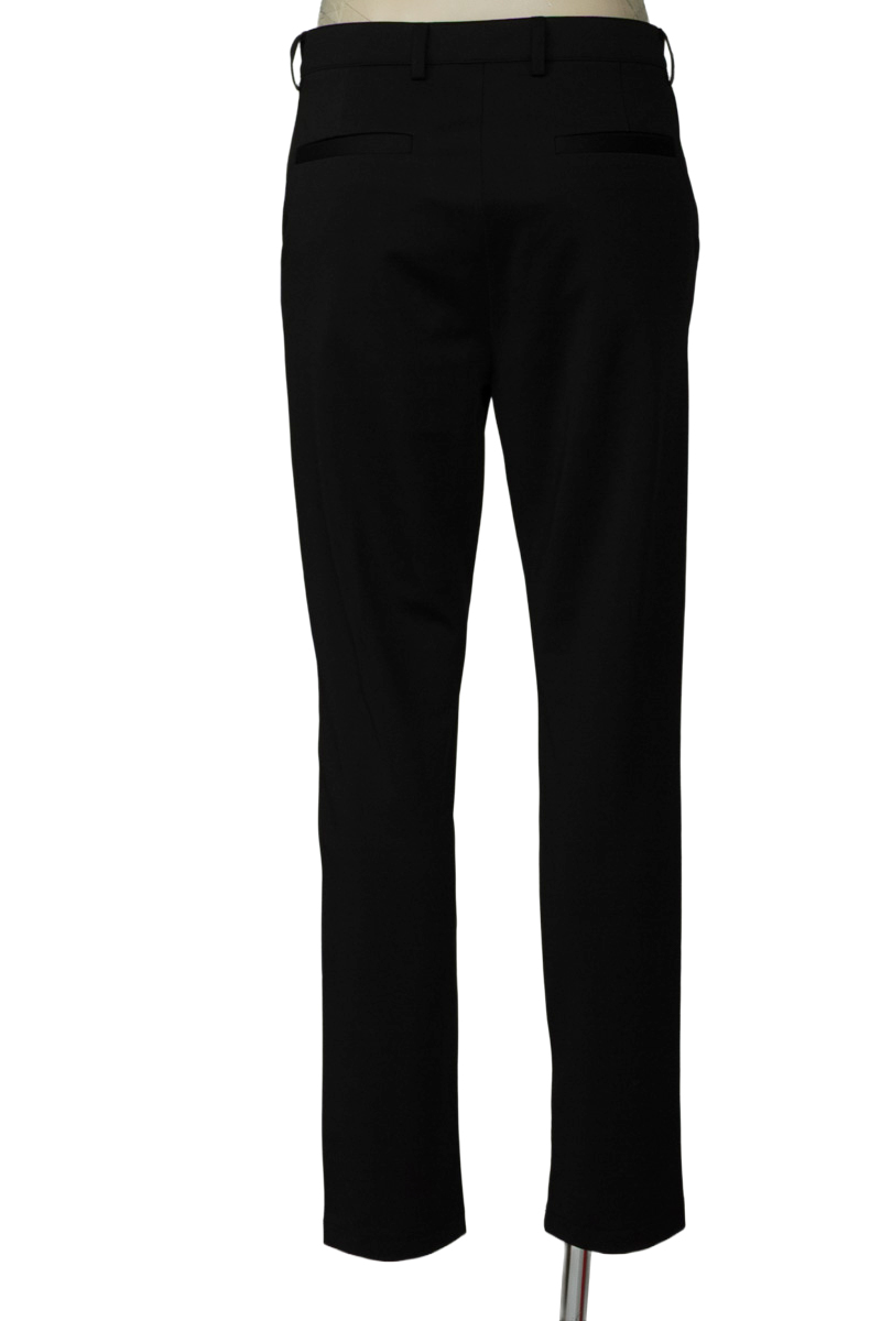 Pantalones color Negro - Closeando