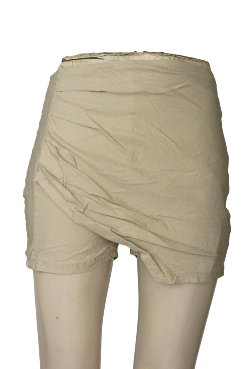 Short color Beige - Closeando