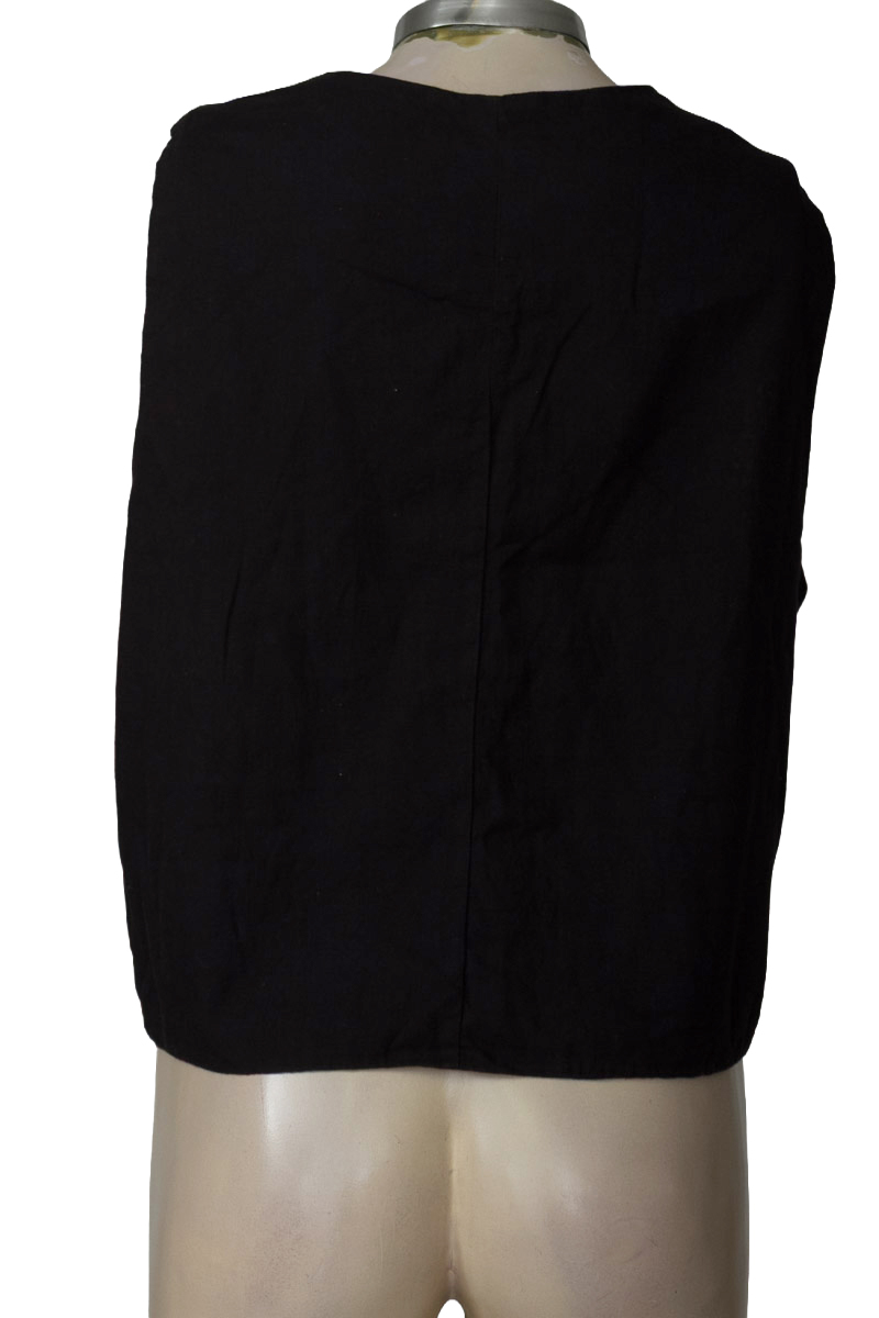 Top / Camiseta color Negro - TopMark