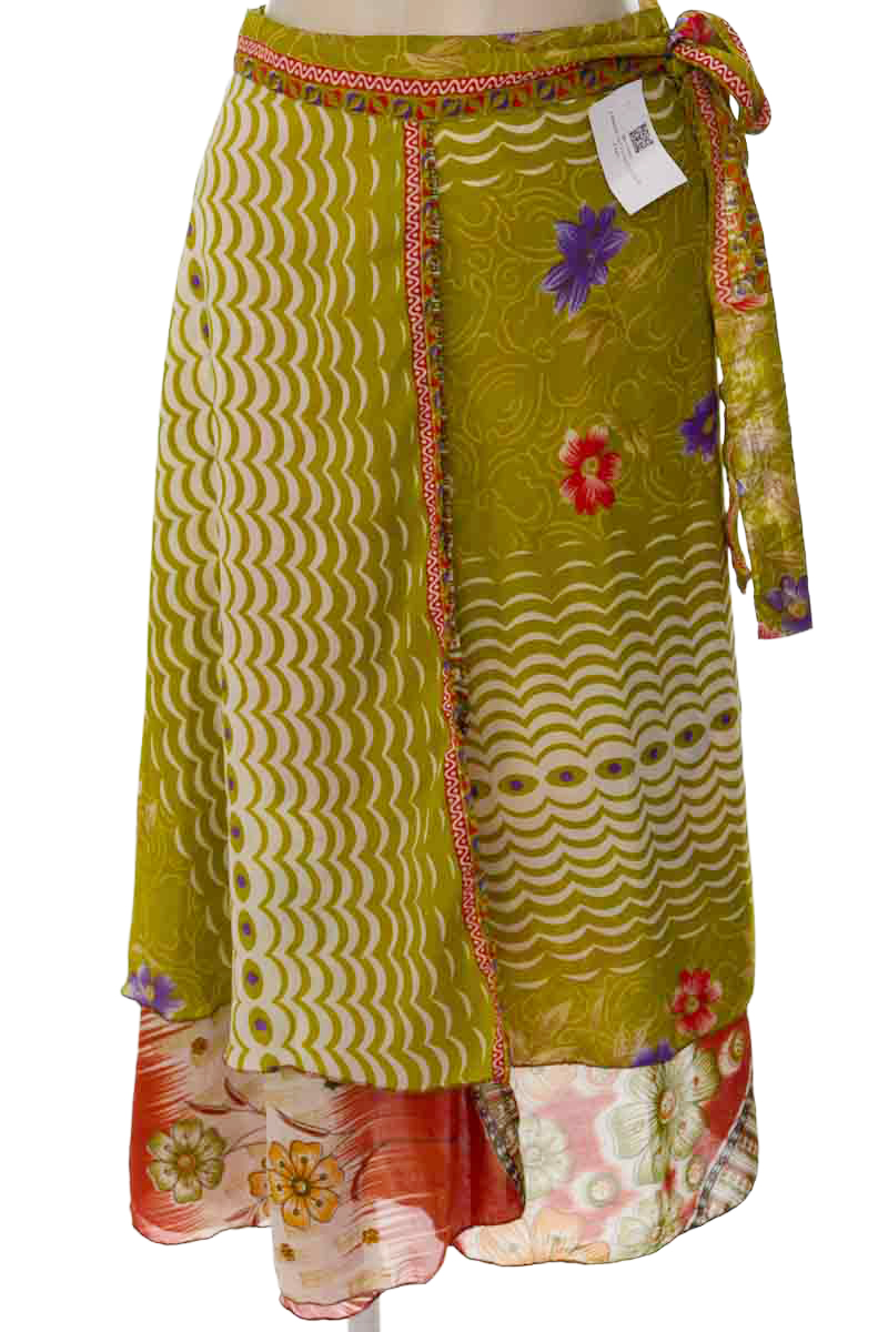 Falda color Estampado - Closeando