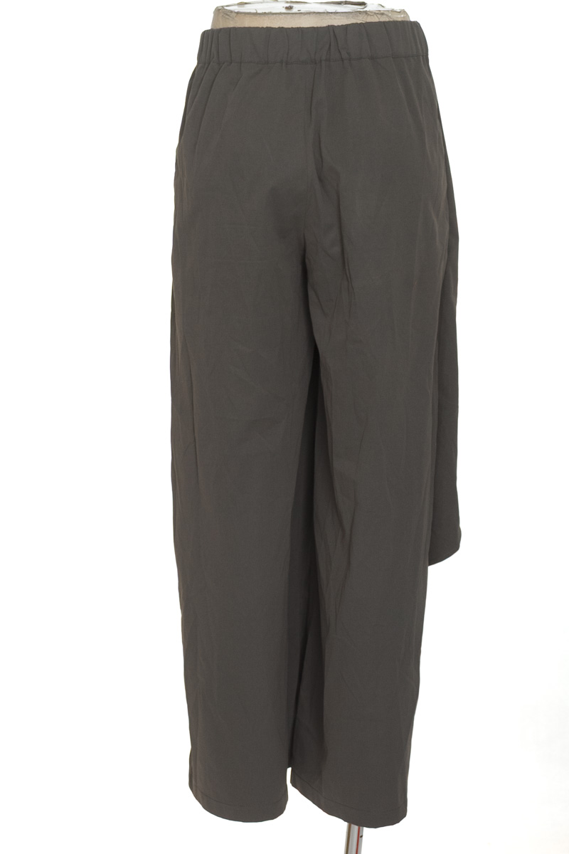 Pantalones color Gris - Closeando