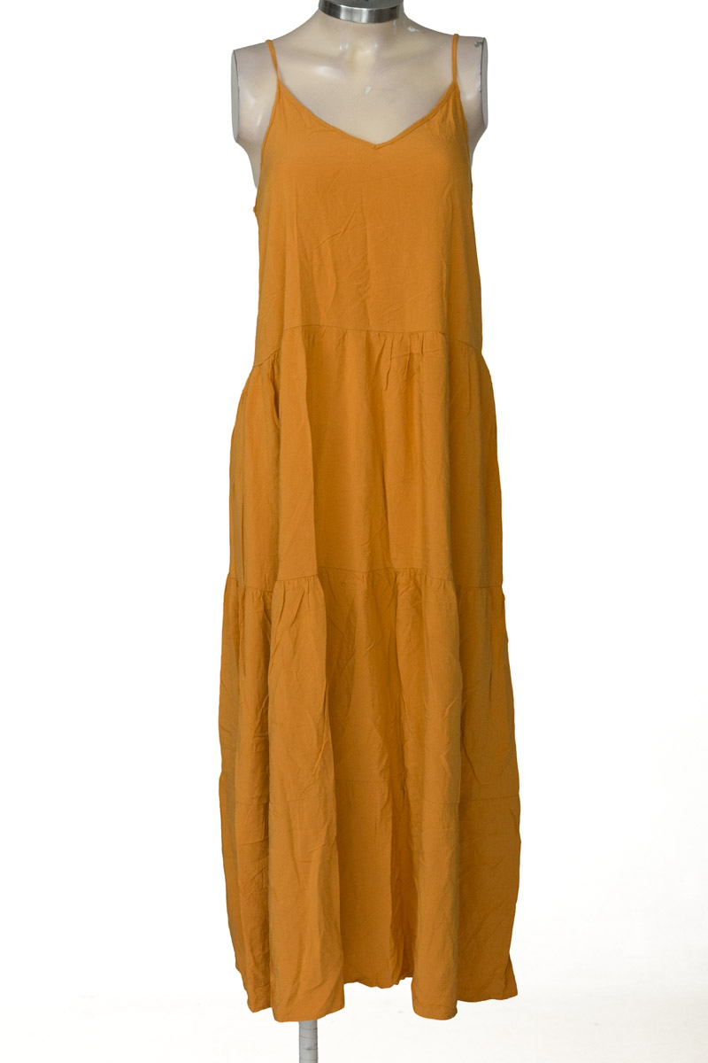 Vestido / Enterizo color Mostaza - Closeando