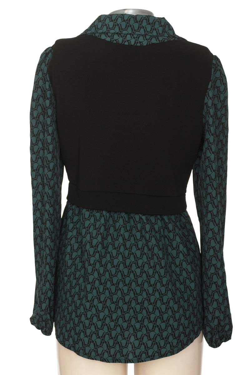 Blusa color Verde - Closeando