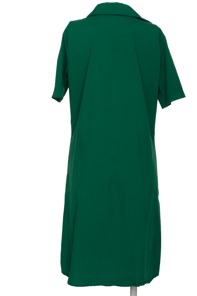 Vestido / Enterizo color Verde - Closeando