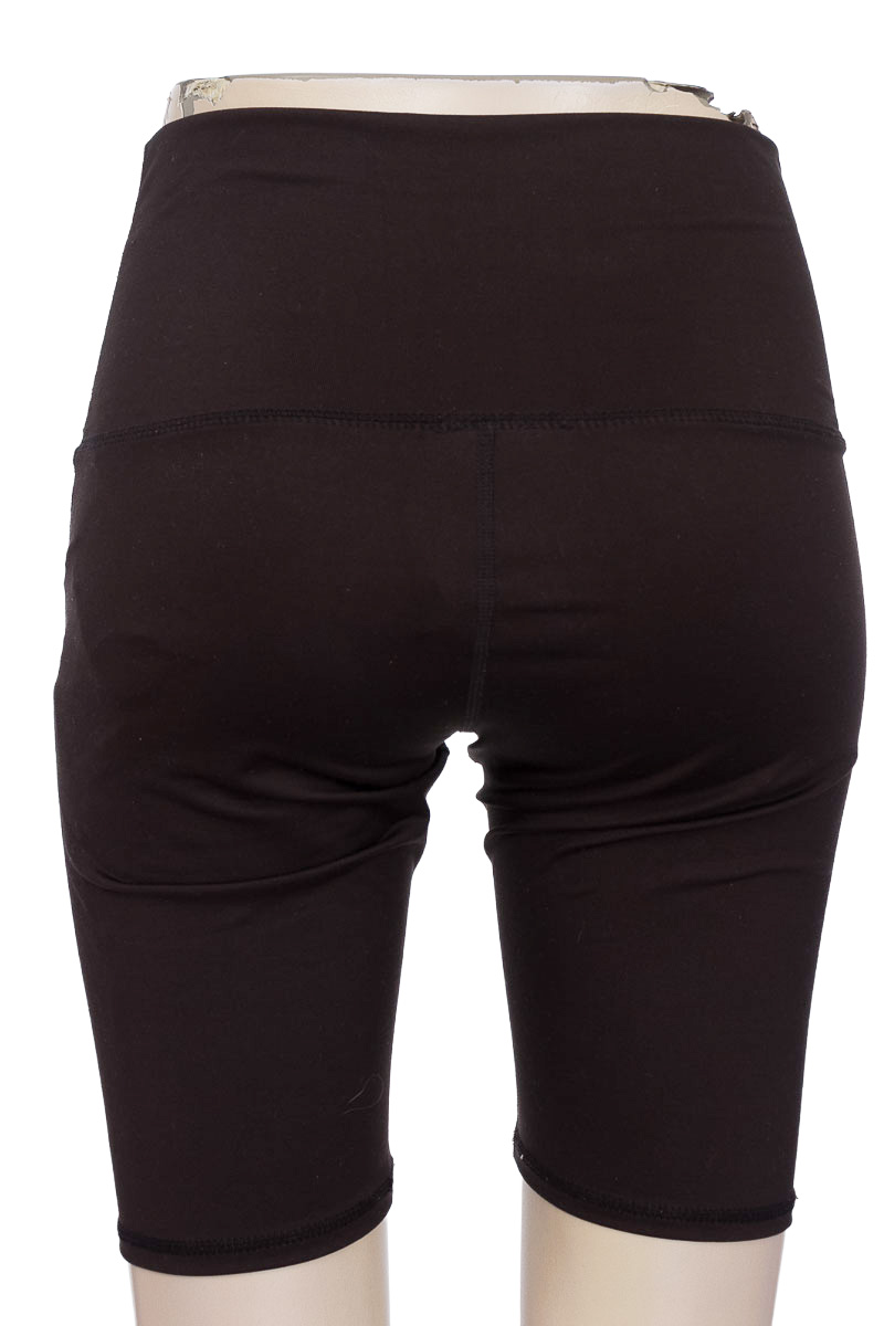 Ropa Deportiva / Salida de Baño color Negro - GreenFit