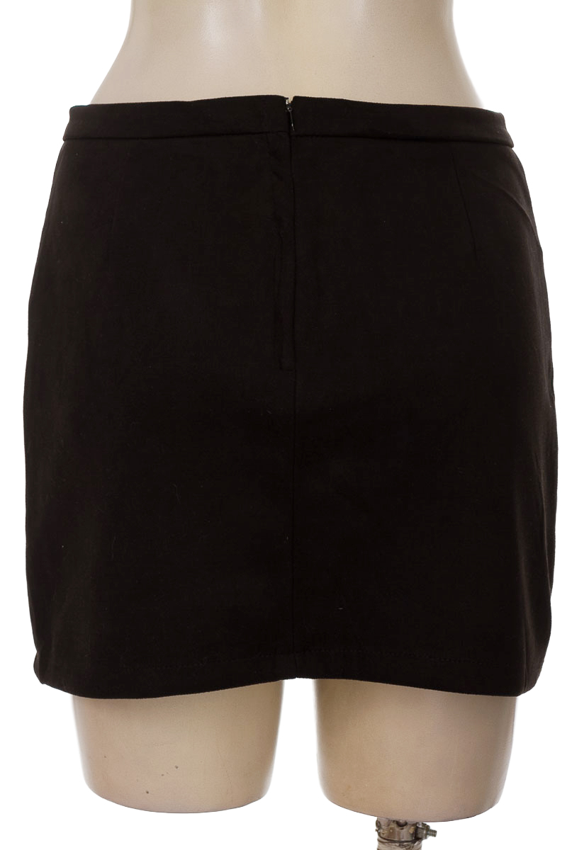 Falda color Negro - Closeando