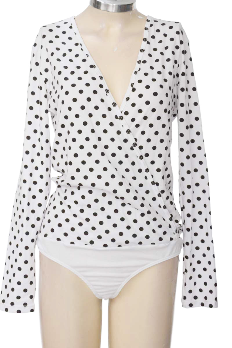 Top / Camiseta color Blanco - Carmel