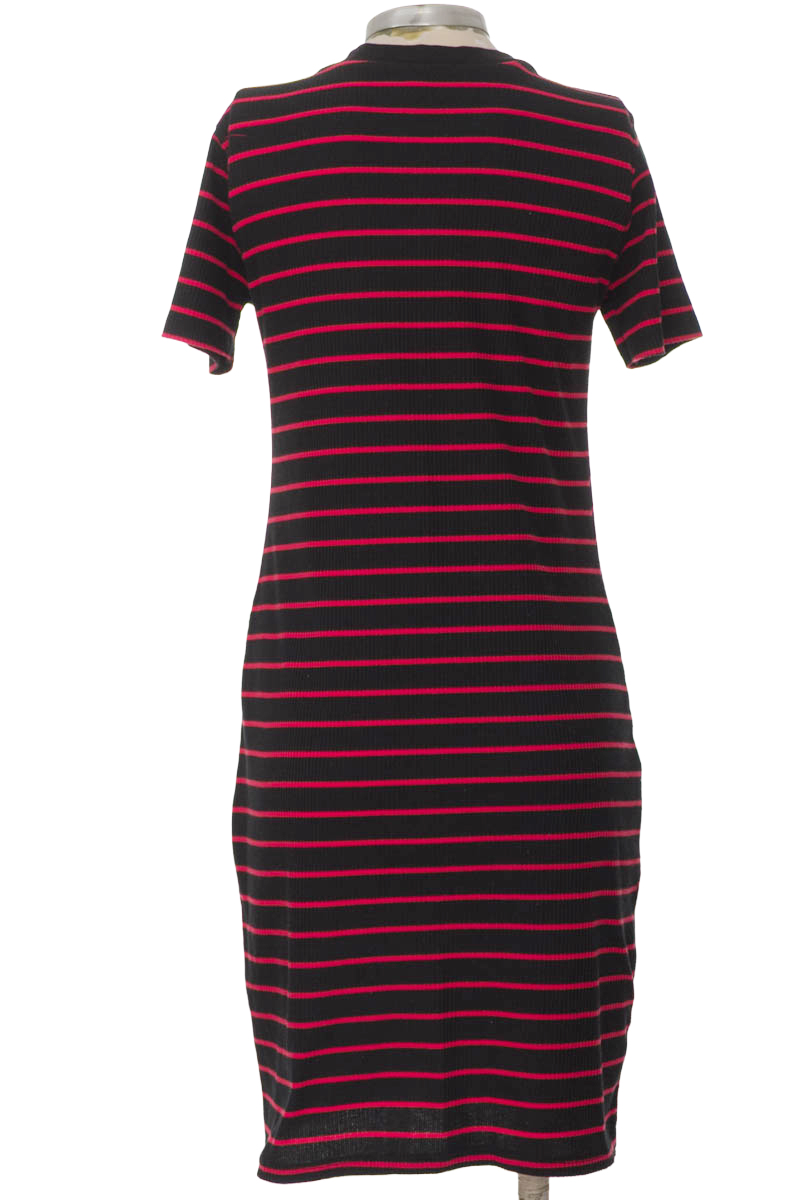 Vestido / Enterizo color Negro - Zara