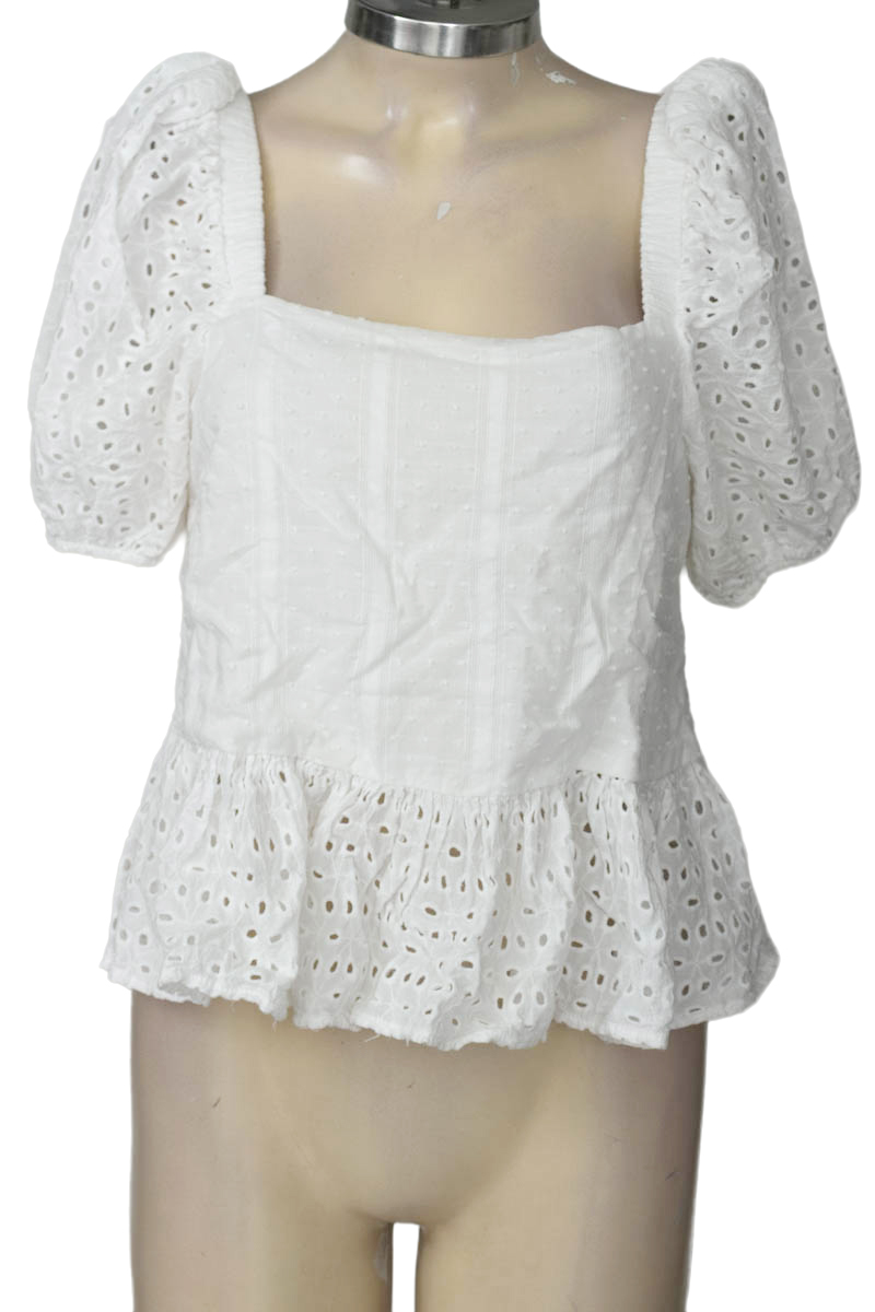 Blusa color Blanco - Basement