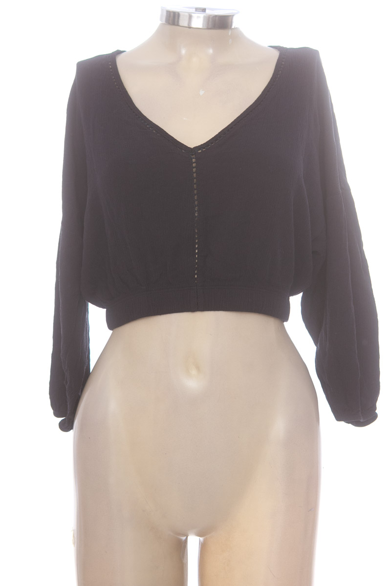 Blusa color Negro - Closeando