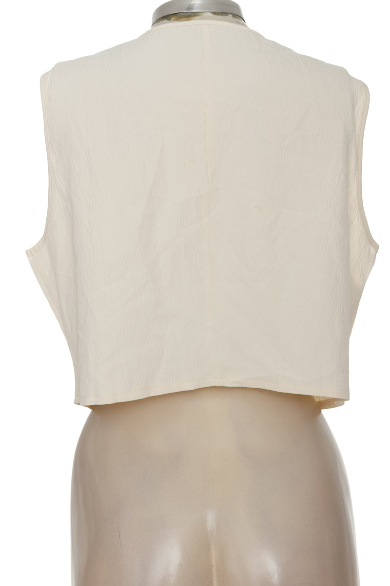 Blusa color Beige - Closeando