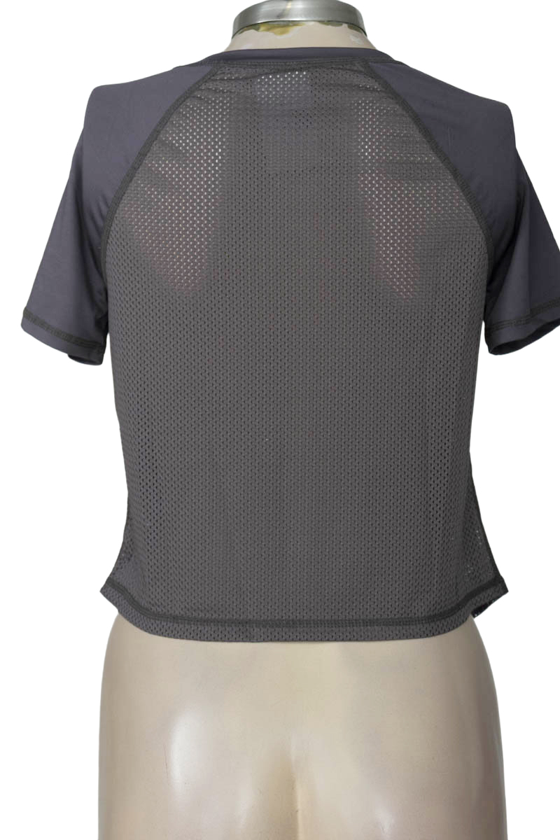 Ropa Deportiva / Salida de Baño color Gris - Closeando