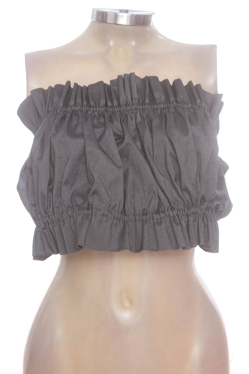 Top / Camiseta color Gris - Closeando