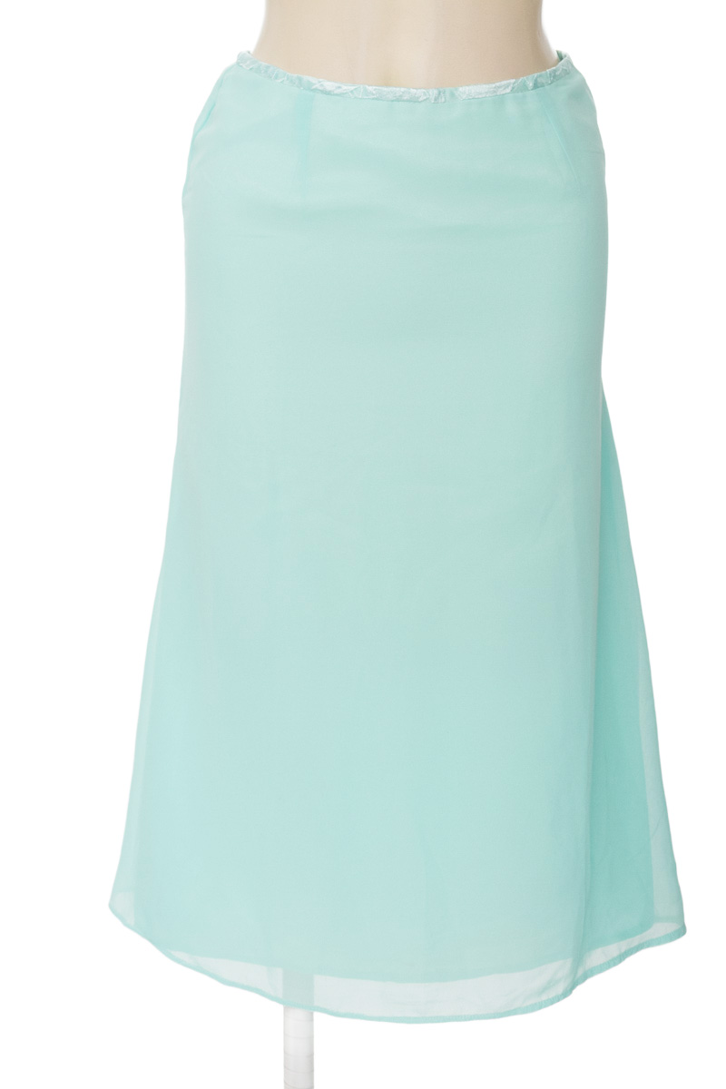 Falda color Aguamarina - Closeando