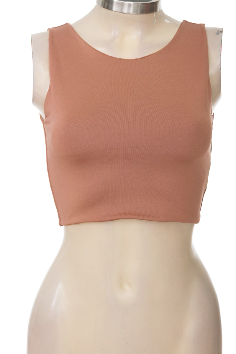 Top / Camiseta color Café - Closeando