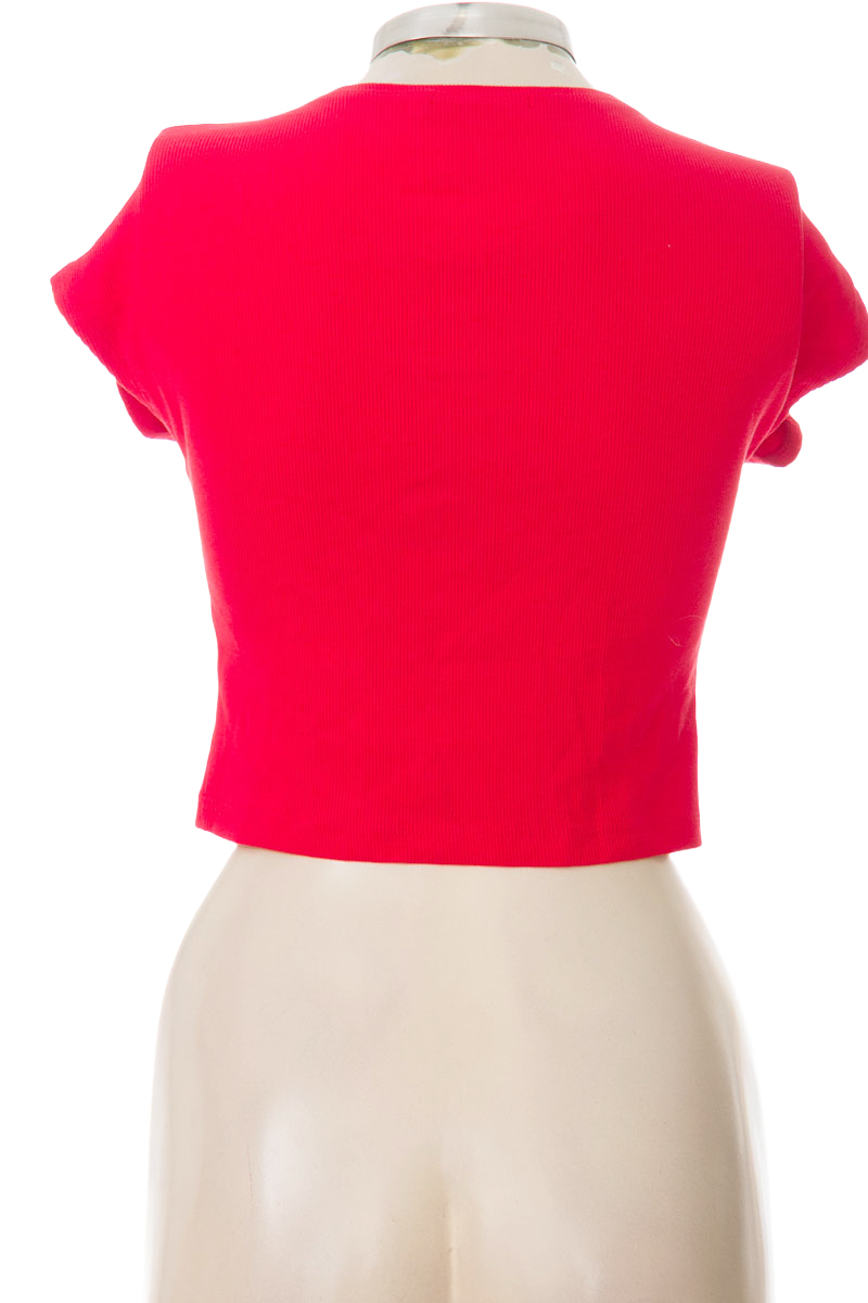Top / Camiseta color Rojo - Stradivarius