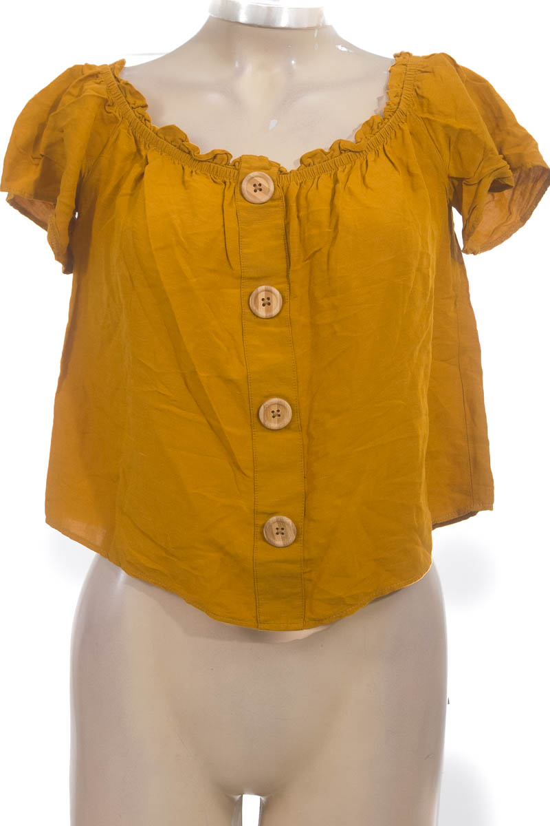 Top / Camiseta color Amarillo - ELA